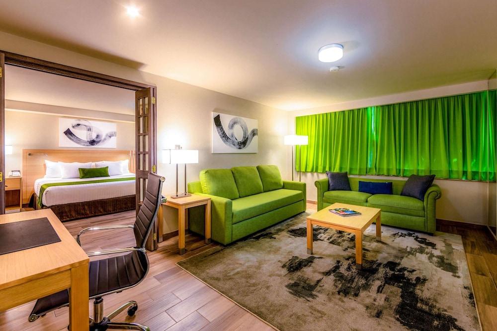La Joya Pachuca Hotel Luaran gambar Suite at the hotel