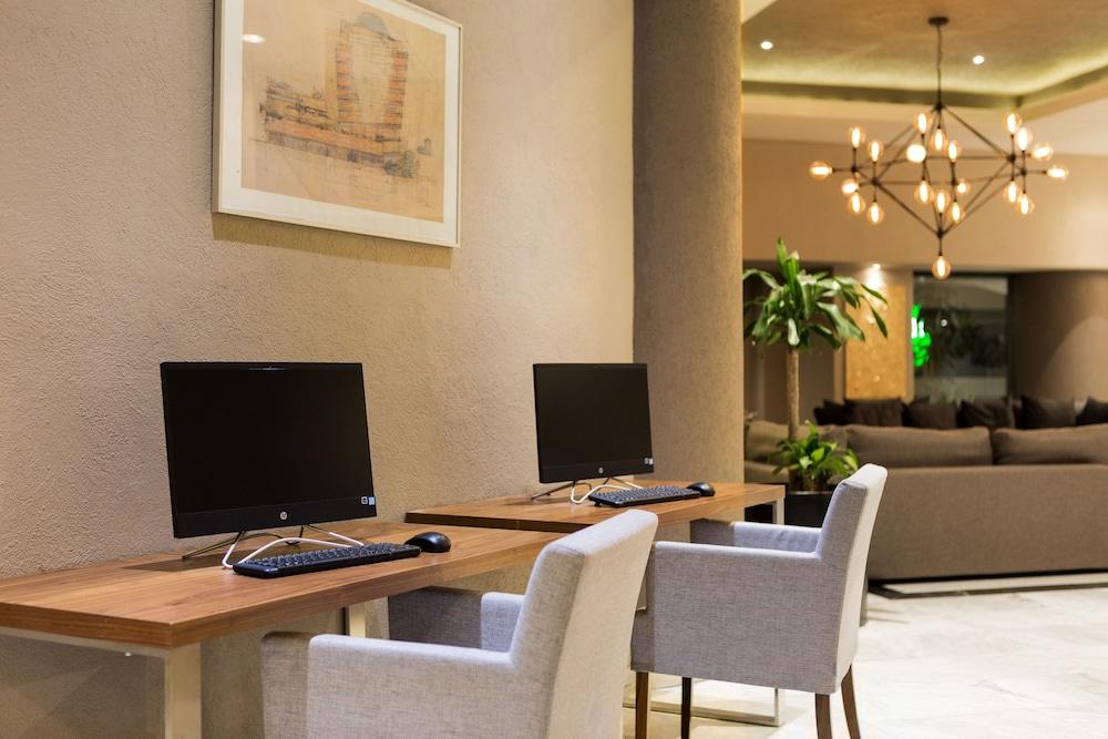 La Joya Pachuca Hotel Luaran gambar Business Center